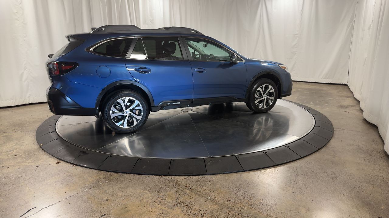 2022 Subaru Outback Limited photo 2