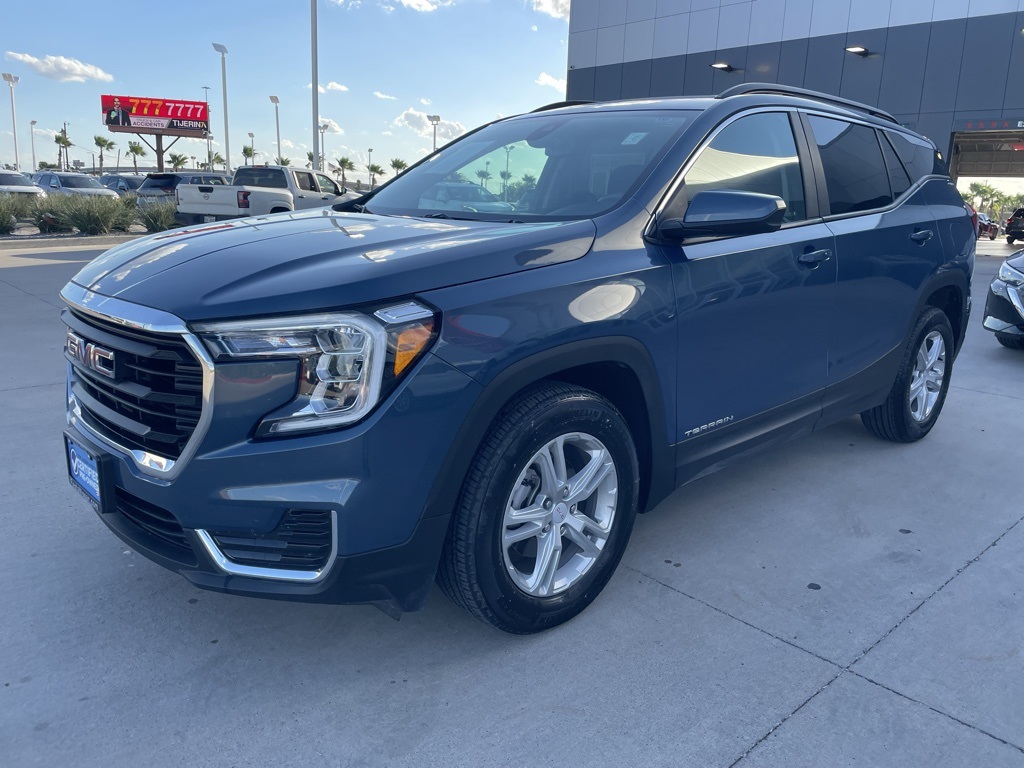 2024 Gmc Terrain SLE photo 4