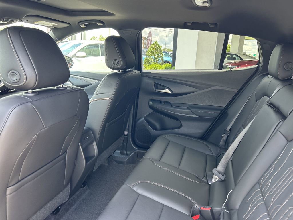 2025 Buick Envista Avenir photo 17