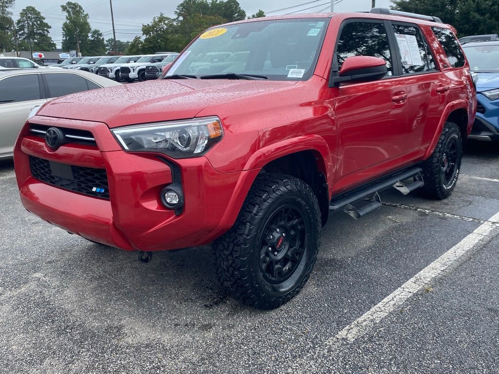 2021 Toyota 4Runner SR5 photo 2
