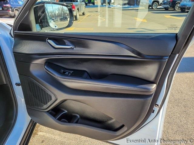 2023 JEEP GRAND CHEROKEE L - Image 33