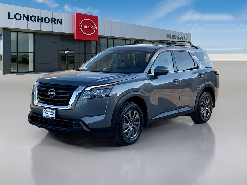 2025 Nissan Pathfinder SV photo 2