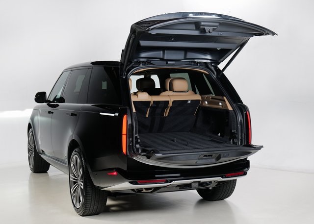 2024 Land Rover Range Rover Autobiography photo 25