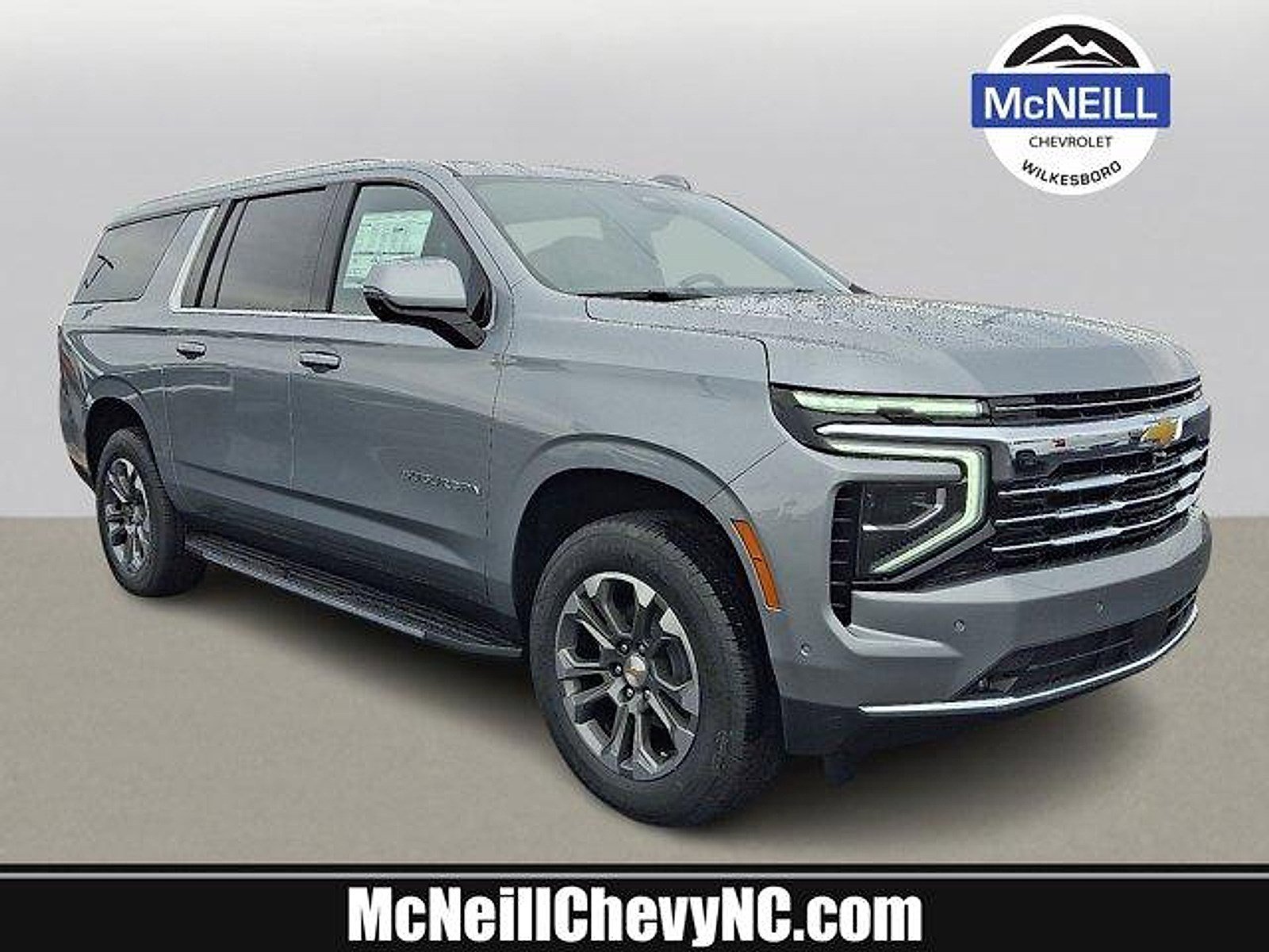 2026 Chevrolet Suburban LT's photo