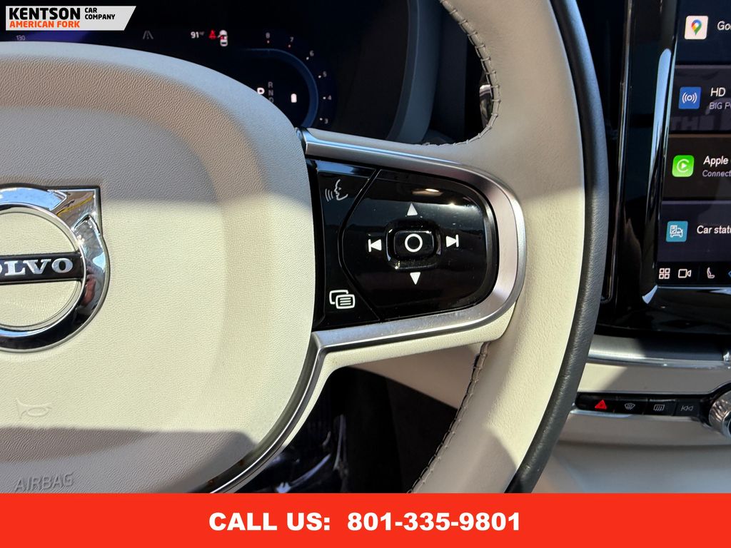 2024 Volvo XC60 Core photo 16