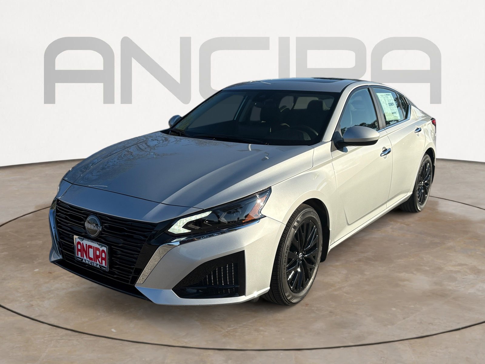 2025 Nissan Altima SV photo 4