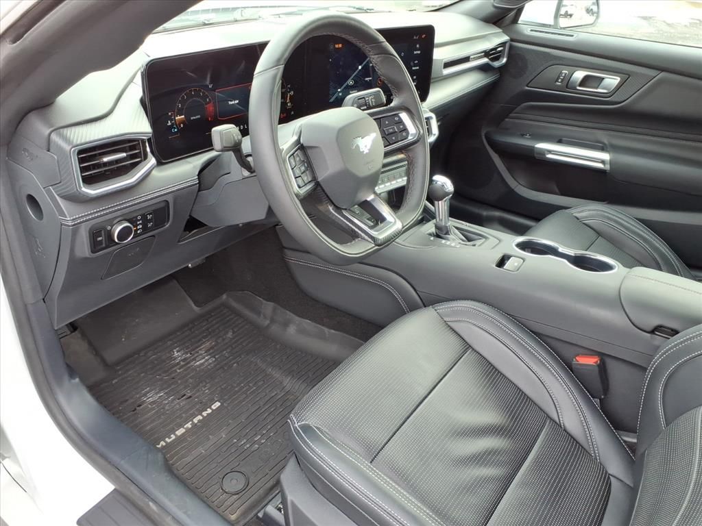 2024 FORD MUSTANG - Image 7