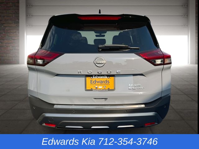 2023 Nissan Rogue SL photo 4