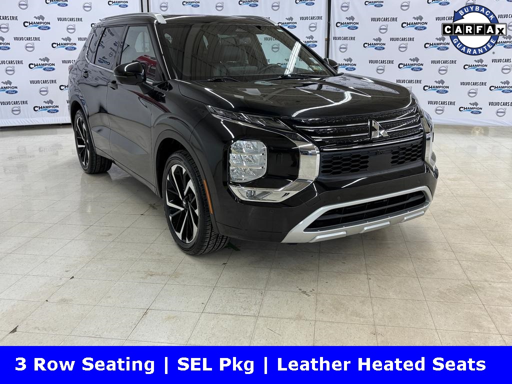 2022 Mitsubishi Outlander SEL's photo