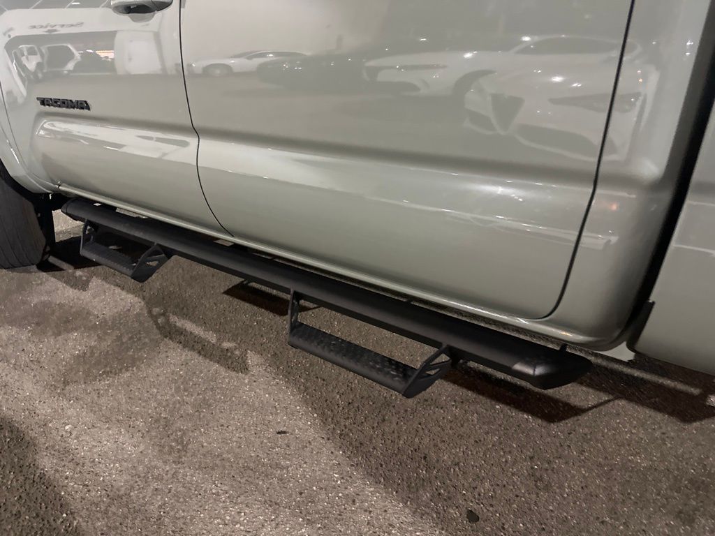 2022 Toyota Tacoma TRD Sport V6 photo 7