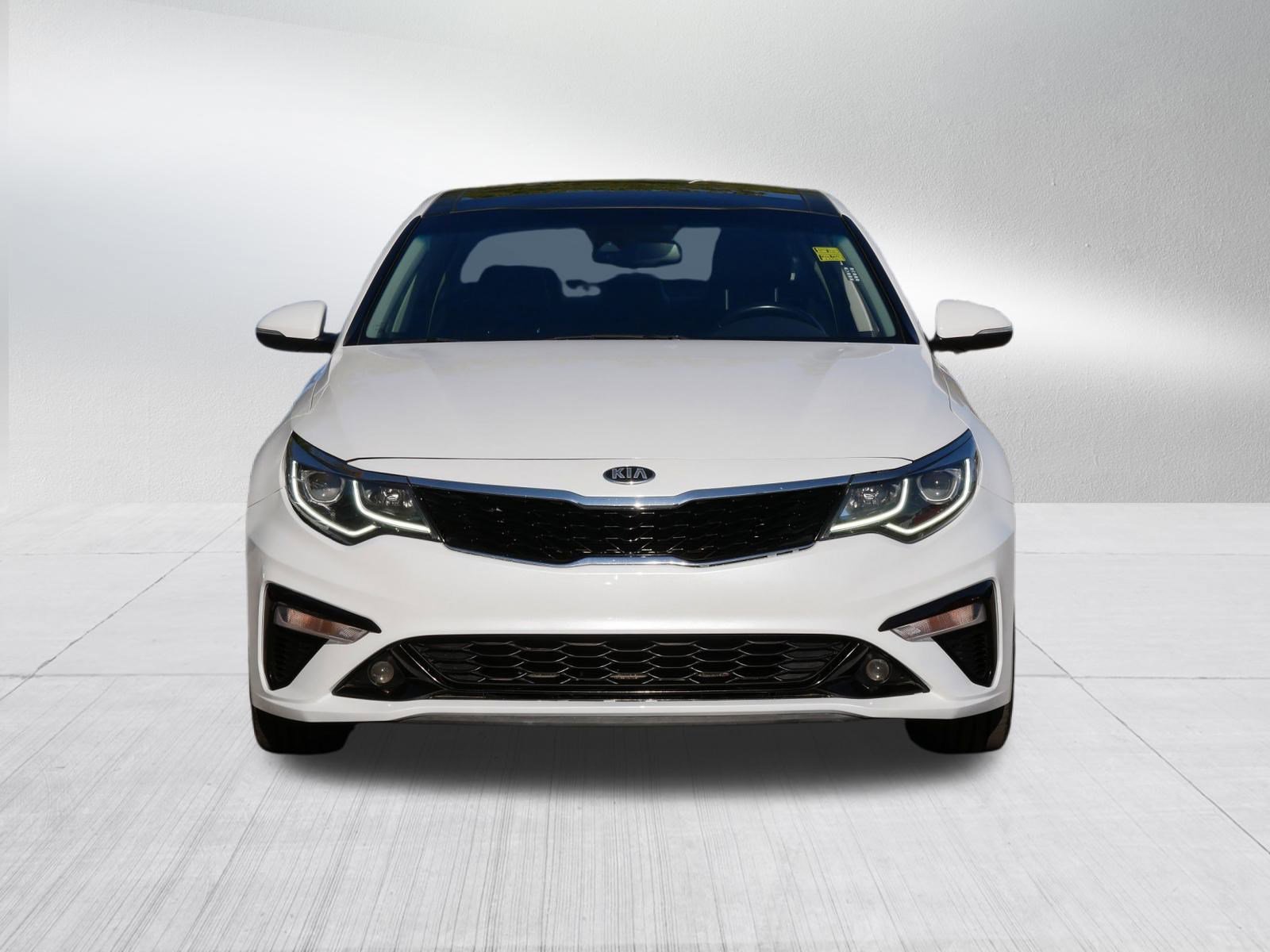 2019 Kia Optima S photo 2