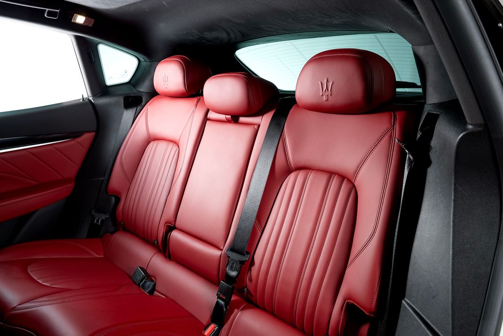2022 Maserati Levante GT photo 22