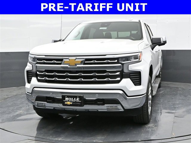 2025 Chevrolet Silverado 1500 LTZ photo 2