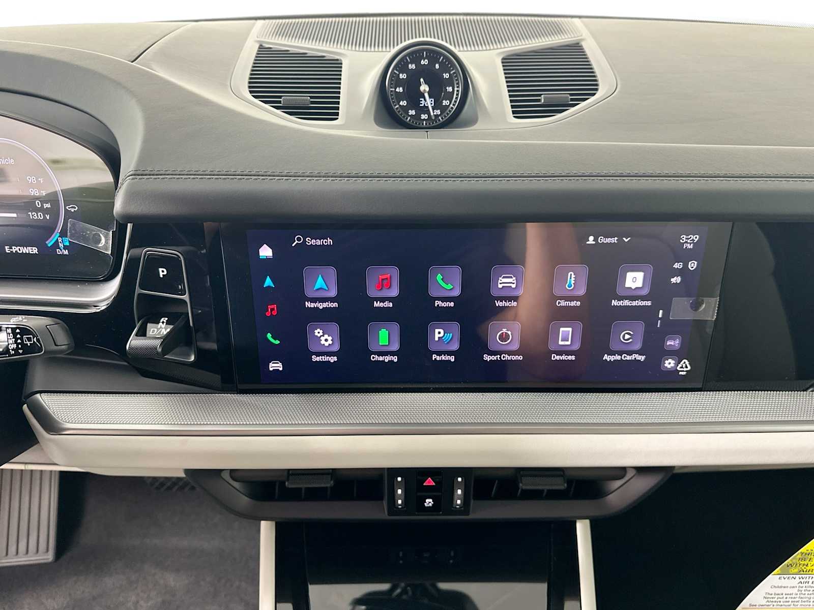 2025 Porsche Cayenne E-Hybrid photo 16