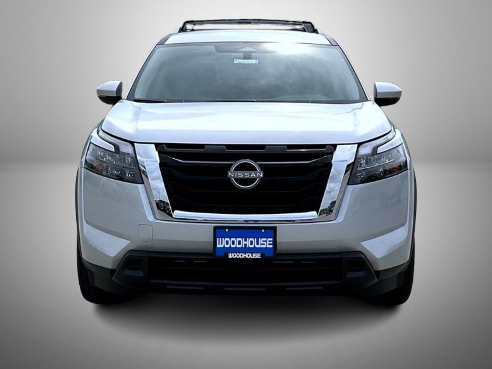 2025 Nissan Pathfinder SV photo 2