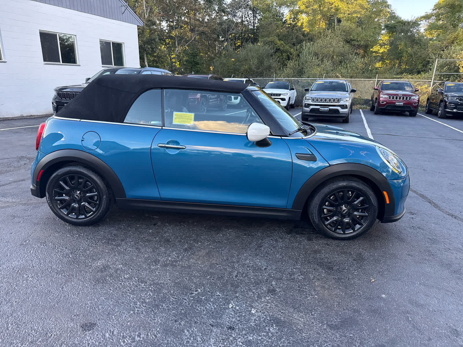 2022 Mini Cooper Convertible photo 2