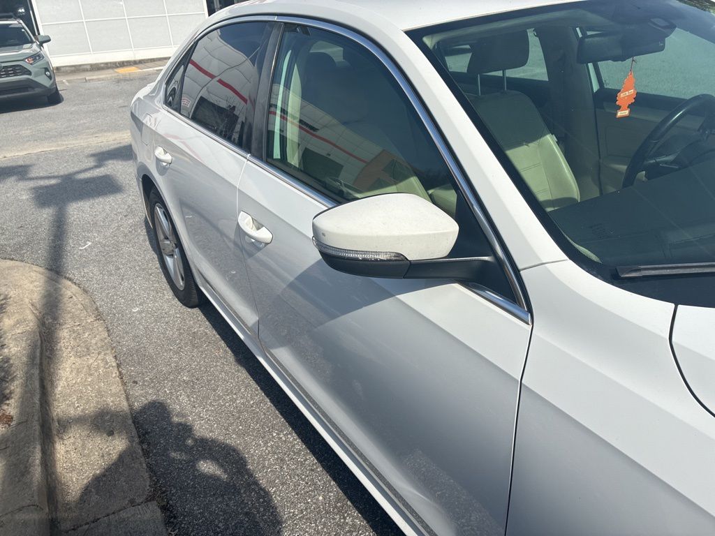 2013 Volkswagen Passat SE