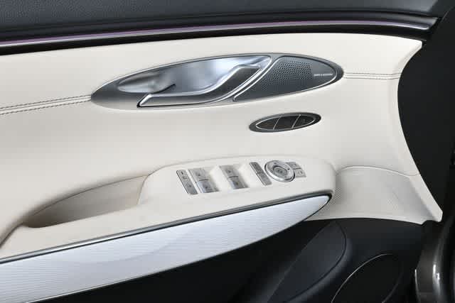 2026 Genesis GV70 2.5T Advanced photo 16