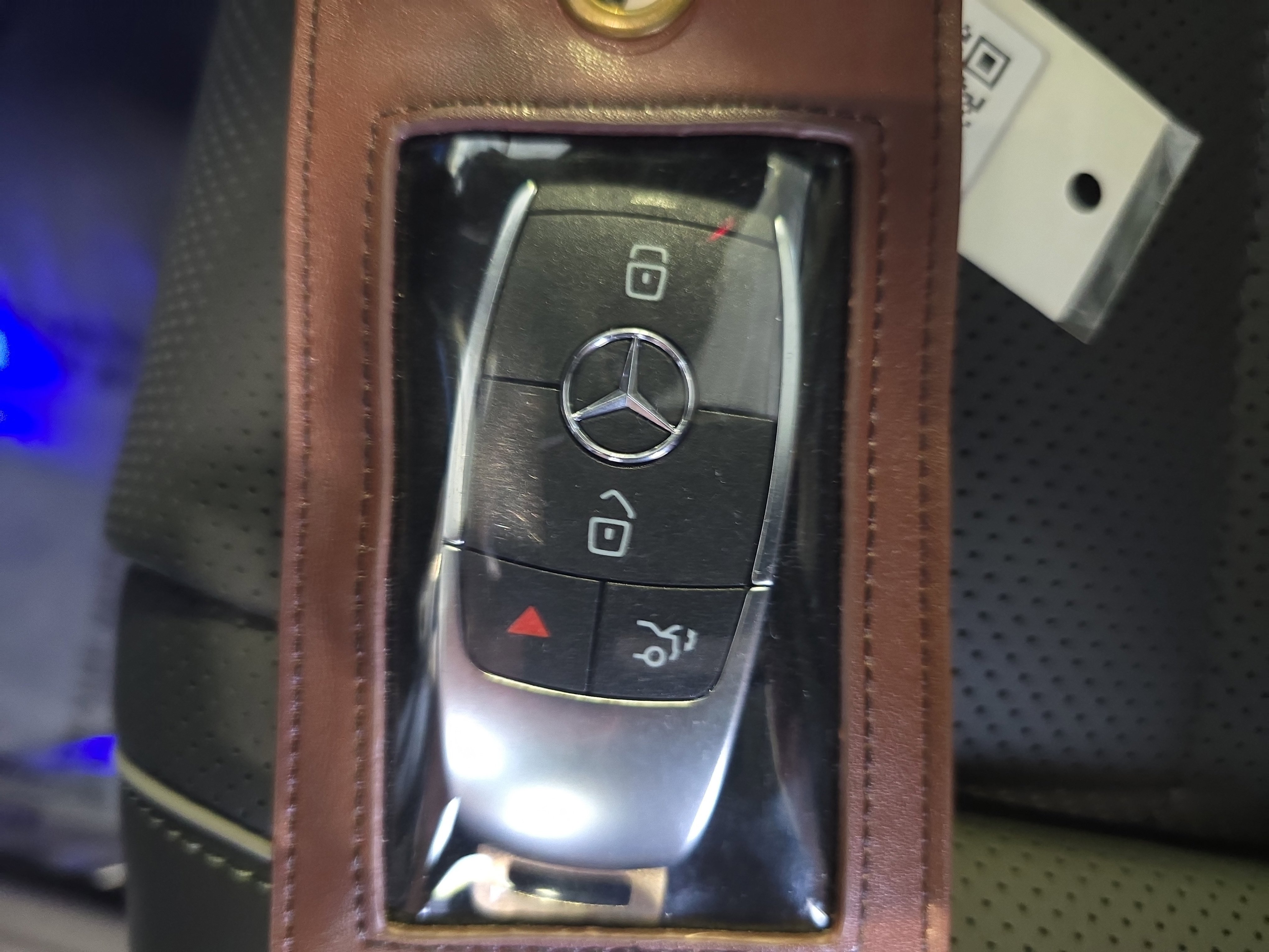 2026 Mercedes Benz GLE 580 4MATIC photo 16