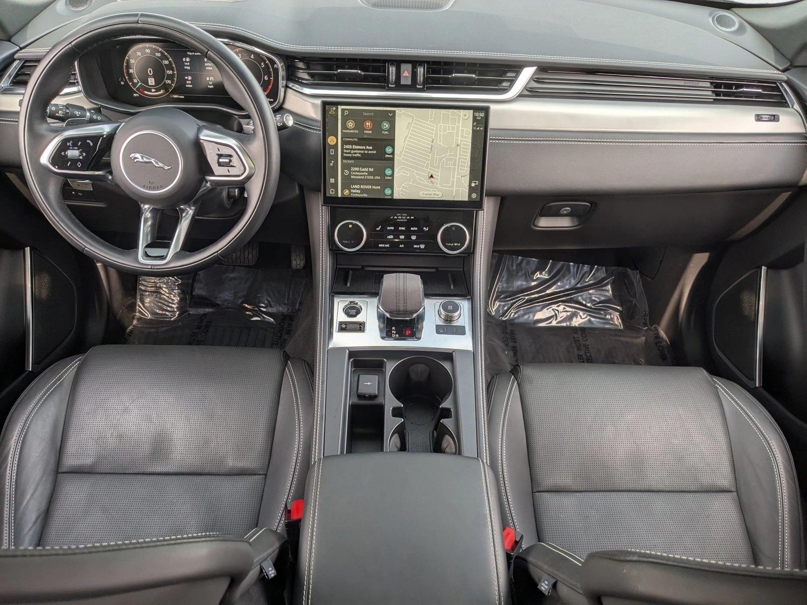 2024 Jaguar F-PACE P400 R-Dynamic S photo 13