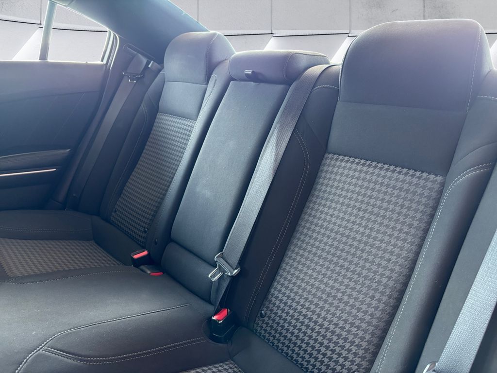 2023 Dodge Charger SXT photo 18