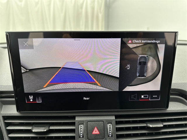 2022 Audi SQ5 Premium Plus photo 8