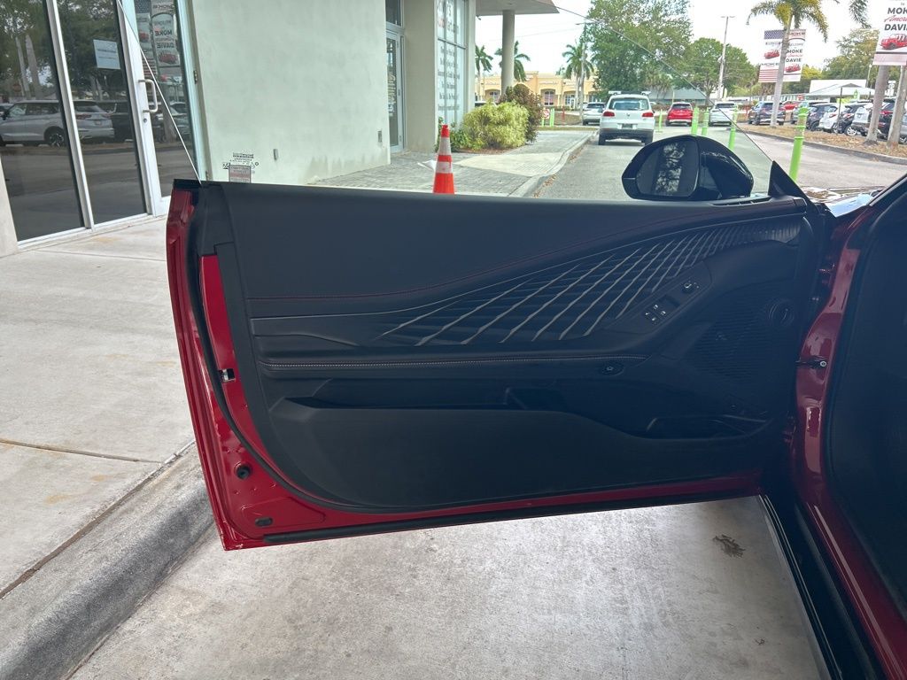2025 Dodge Charger R/T photo 33