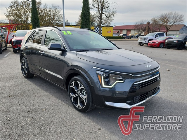 2025 Kia Niro SX Touring's photo