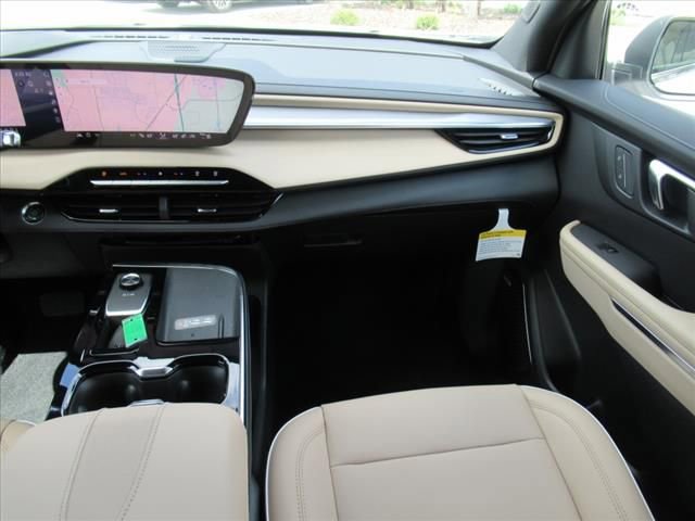 2025 Buick Enclave Preferred photo 13