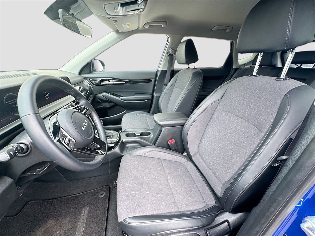 2024 Kia Seltos X-Line photo 23