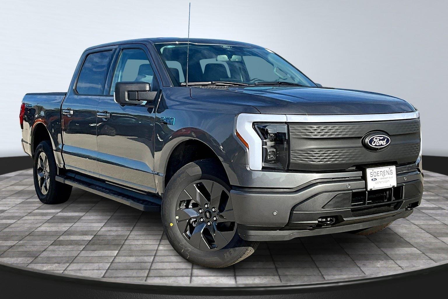 2025 Ford F-150 Lightning Flash's photo