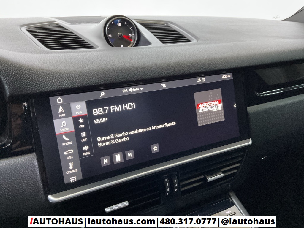2019 Porsche Cayenne Base photo 20
