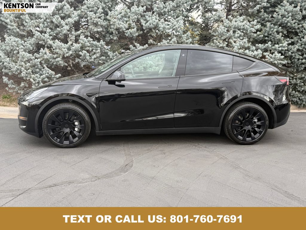 2023 Tesla Model Y Long Range photo 4