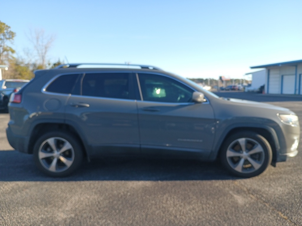 2019 Jeep Cherokee Limited's photo