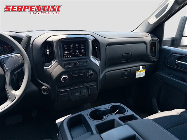 2025 Chevrolet Silverado 2500HD Custom photo 18