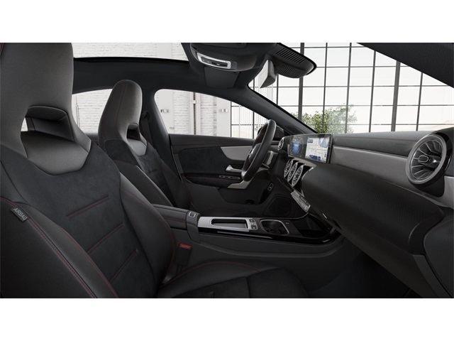2026 Mercedes Benz CLA 250 4MATIC photo 4