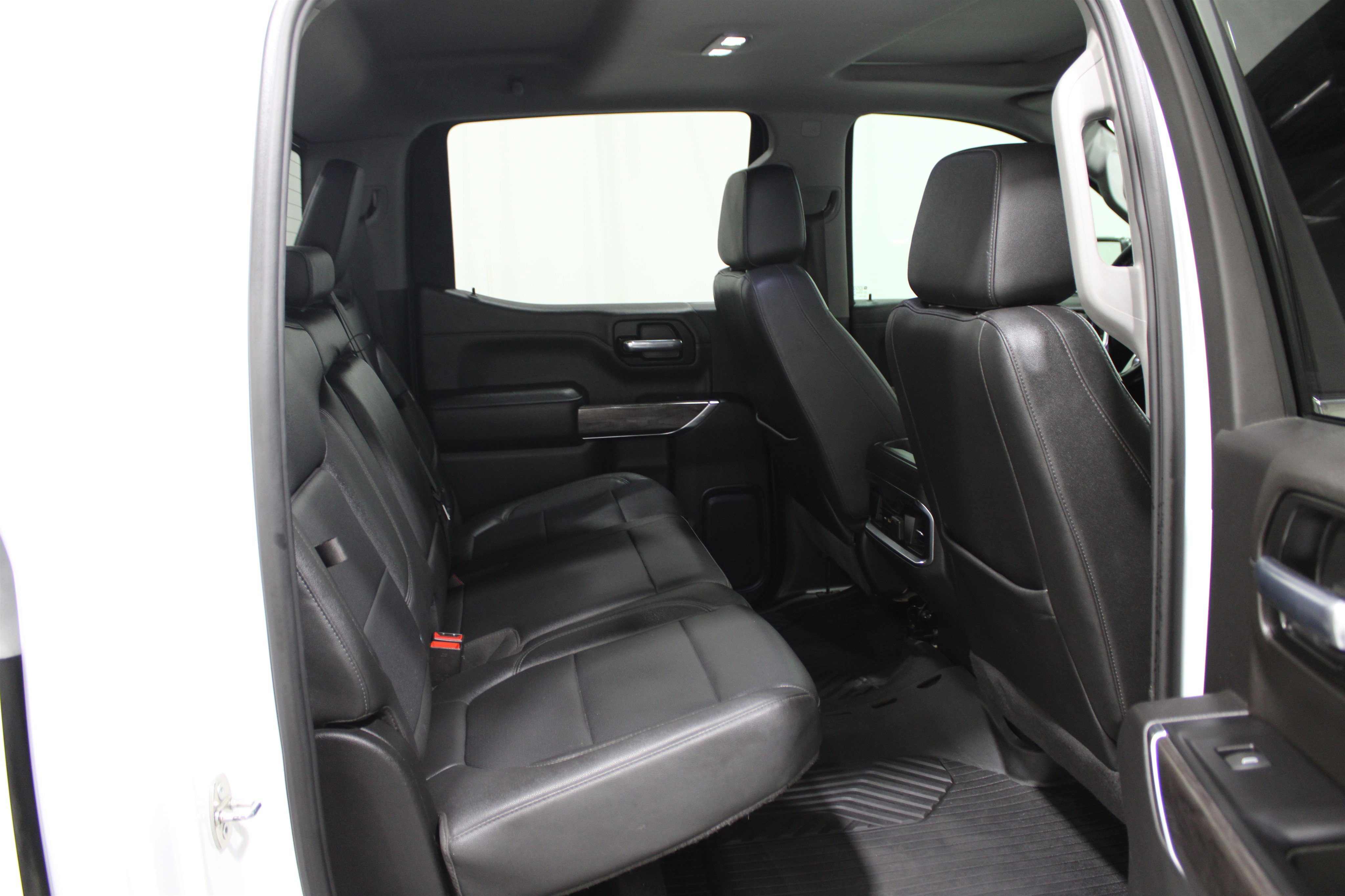 2022 Chevrolet Silverado 1500 LTZ photo 3