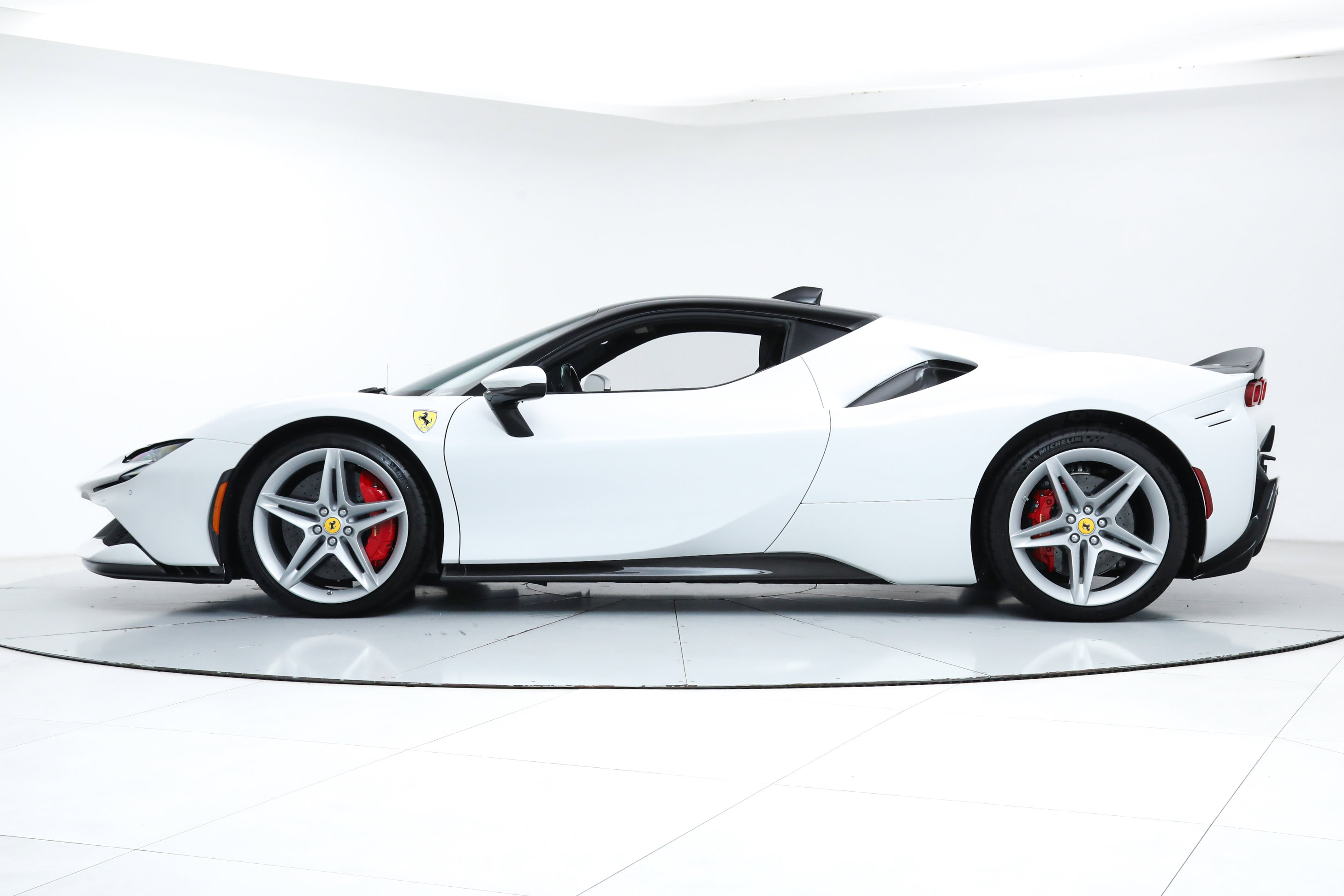 2023 Ferrari SF90 Stradale Assetto Fiorano photo 4