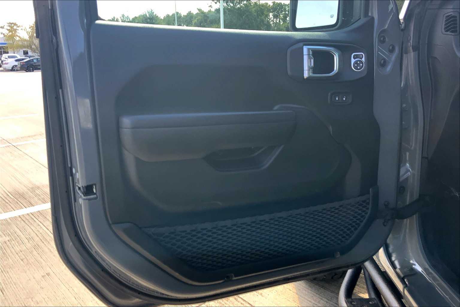 2021 Jeep Wrangler Unlimited Sport photo 16