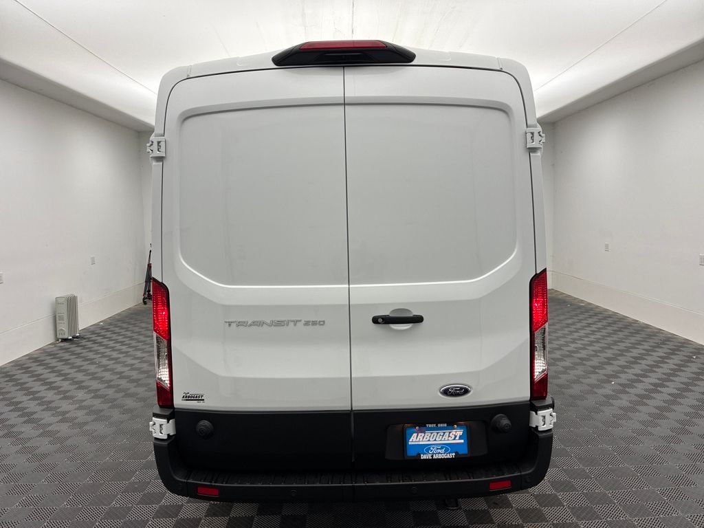 2025 Ford Transit Cargo Van photo 4