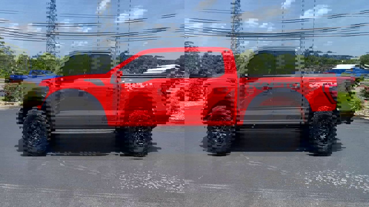 2023 Ford F-150 Raptor photo 5