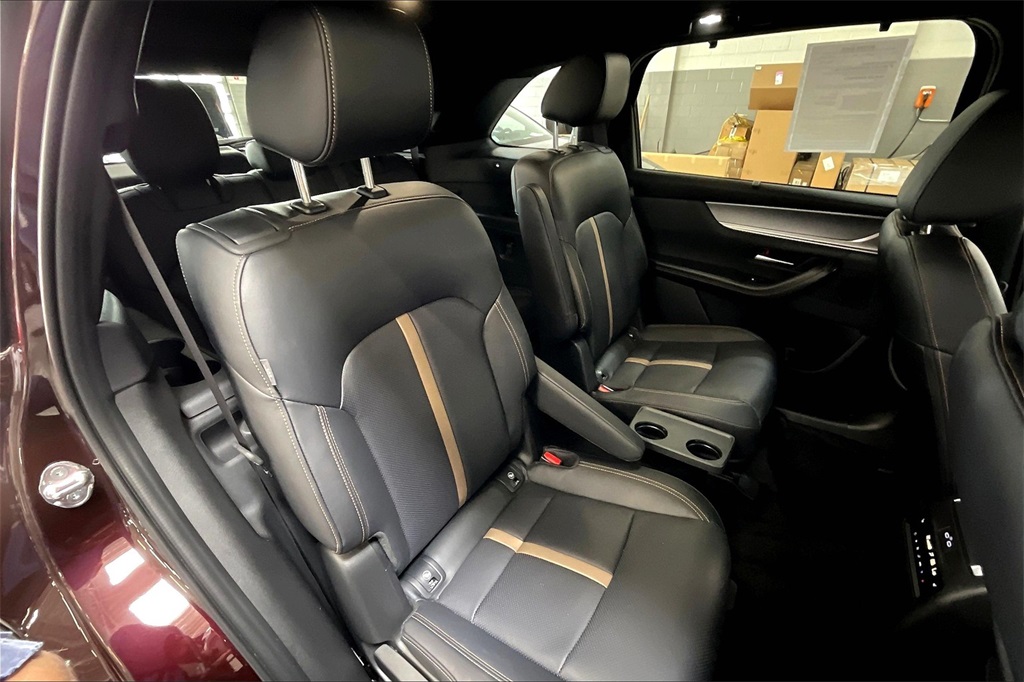 2025 Mazda CX-90 Plug-in Hybrid Premium Plus photo 24