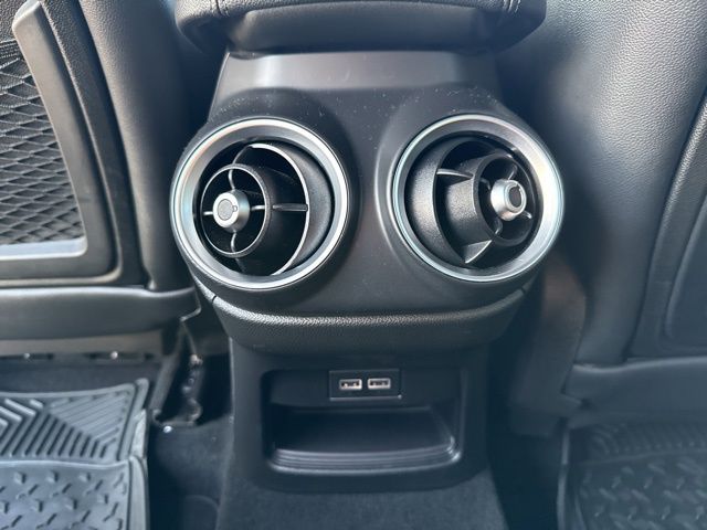 2018 Alfa Romeo Stelvio Ti photo 27