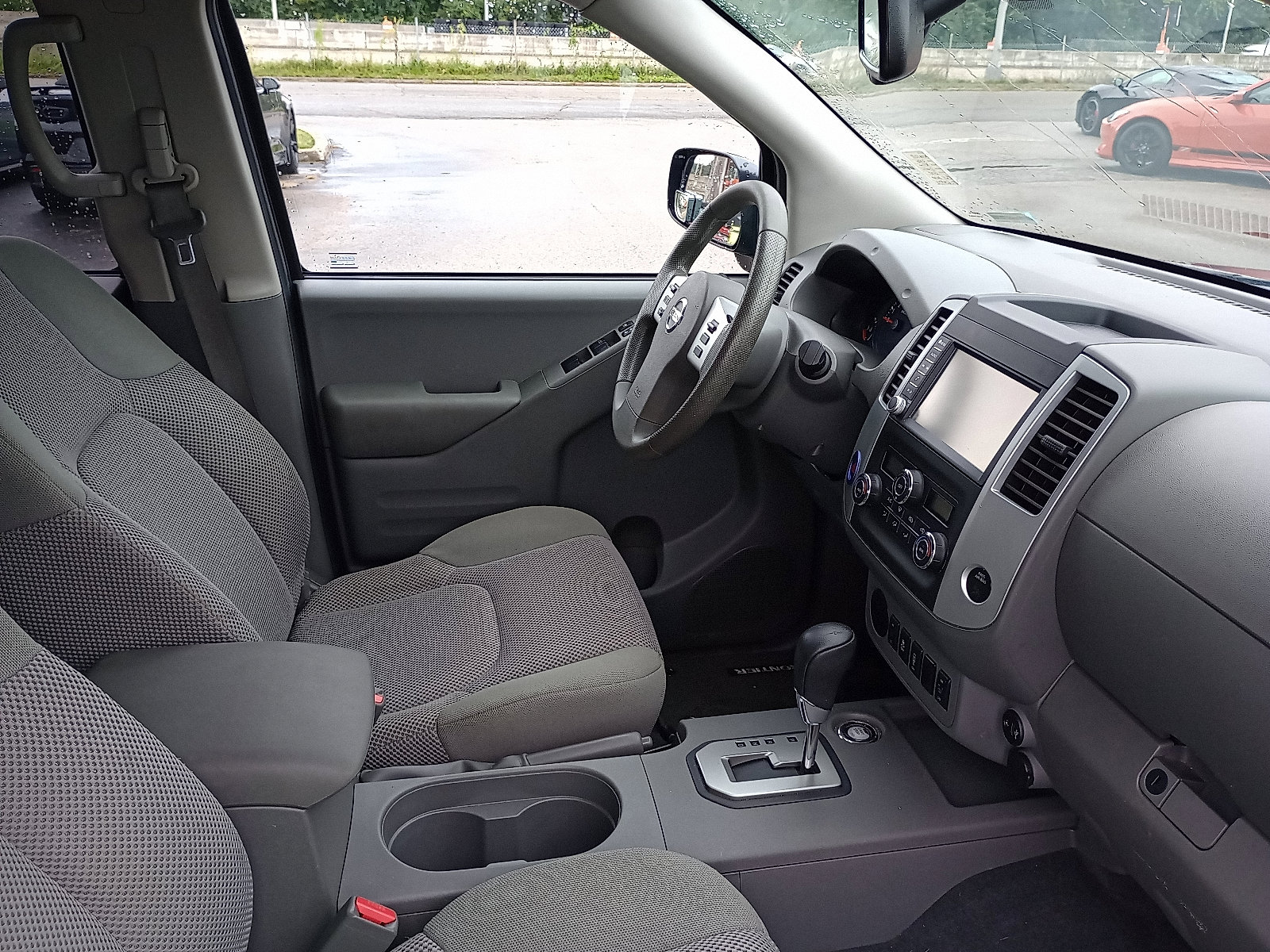 2020 Nissan Frontier SV photo 7