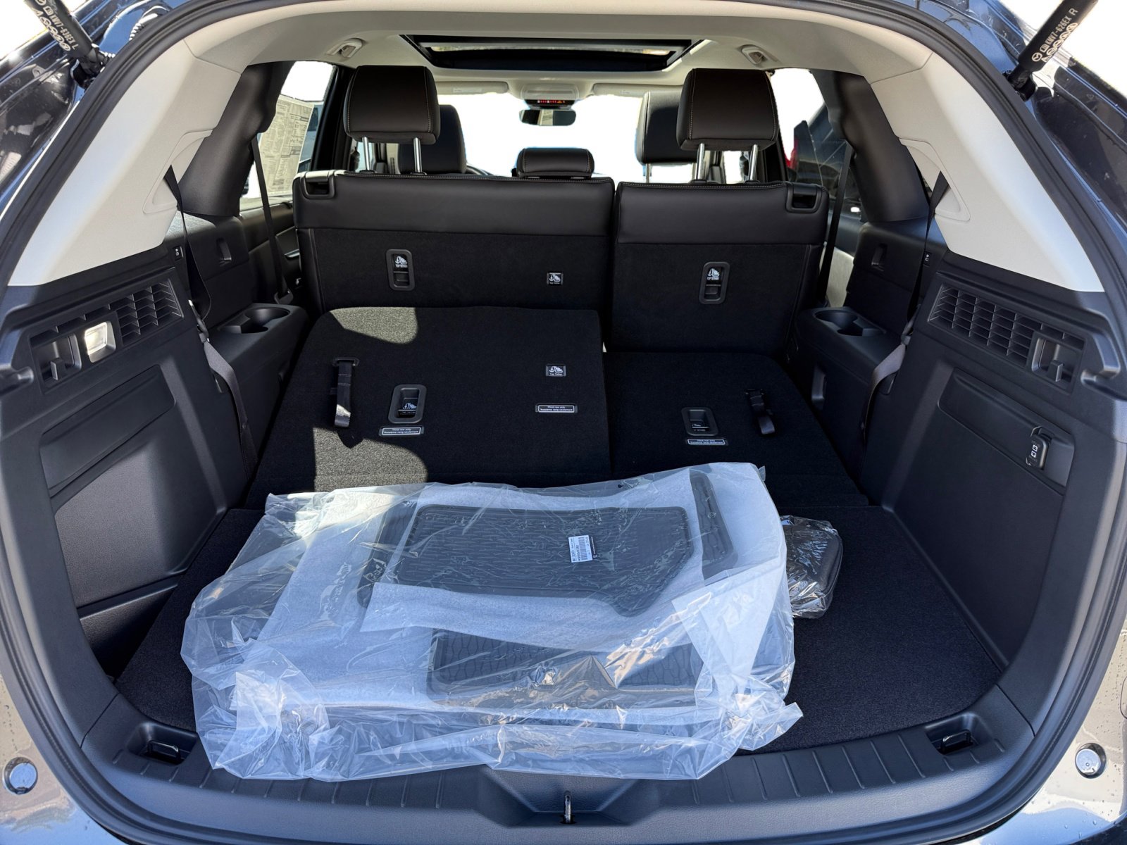 2025 Mazda CX-90 Premium S photo 16