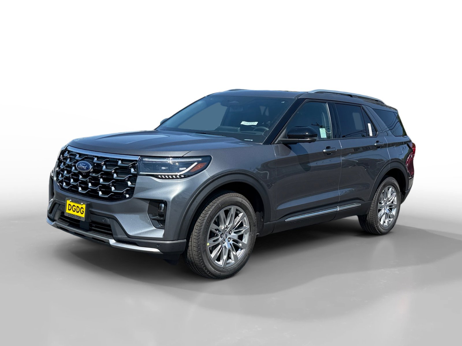 2025 Ford Explorer Platinum's photo