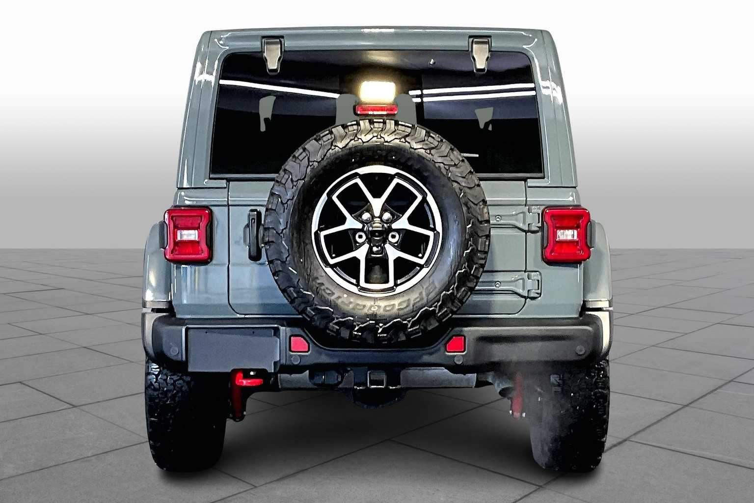 2024 Jeep Wrangler Rubicon X photo 4