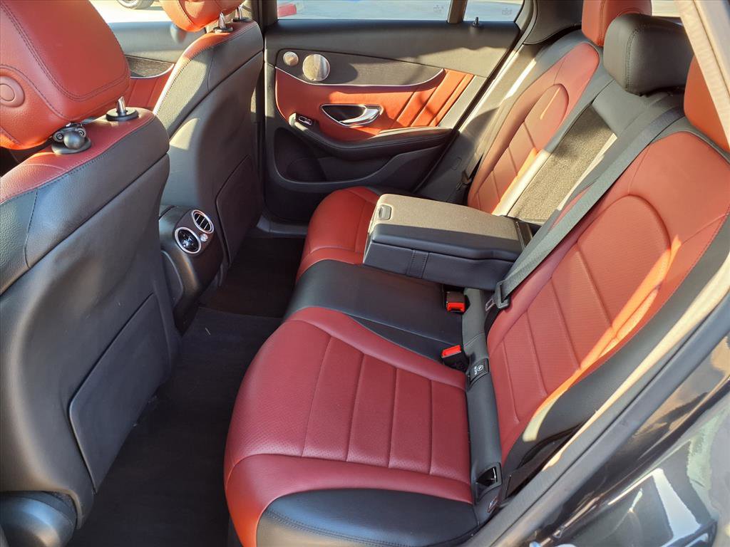 2021 Mercedes Benz GLC 300 4MATIC photo 6