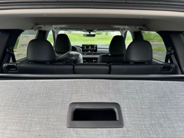 2025 Mitsubishi Outlander SE photo 33
