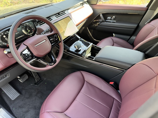 2025 Land Rover Range Rover Sport SE photo 11